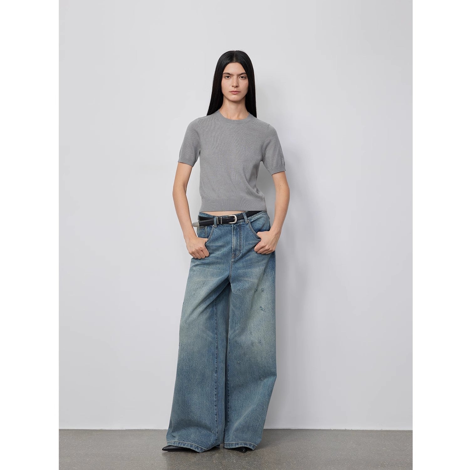 Retro Washed Distressed Wide Straight Leg Jeans