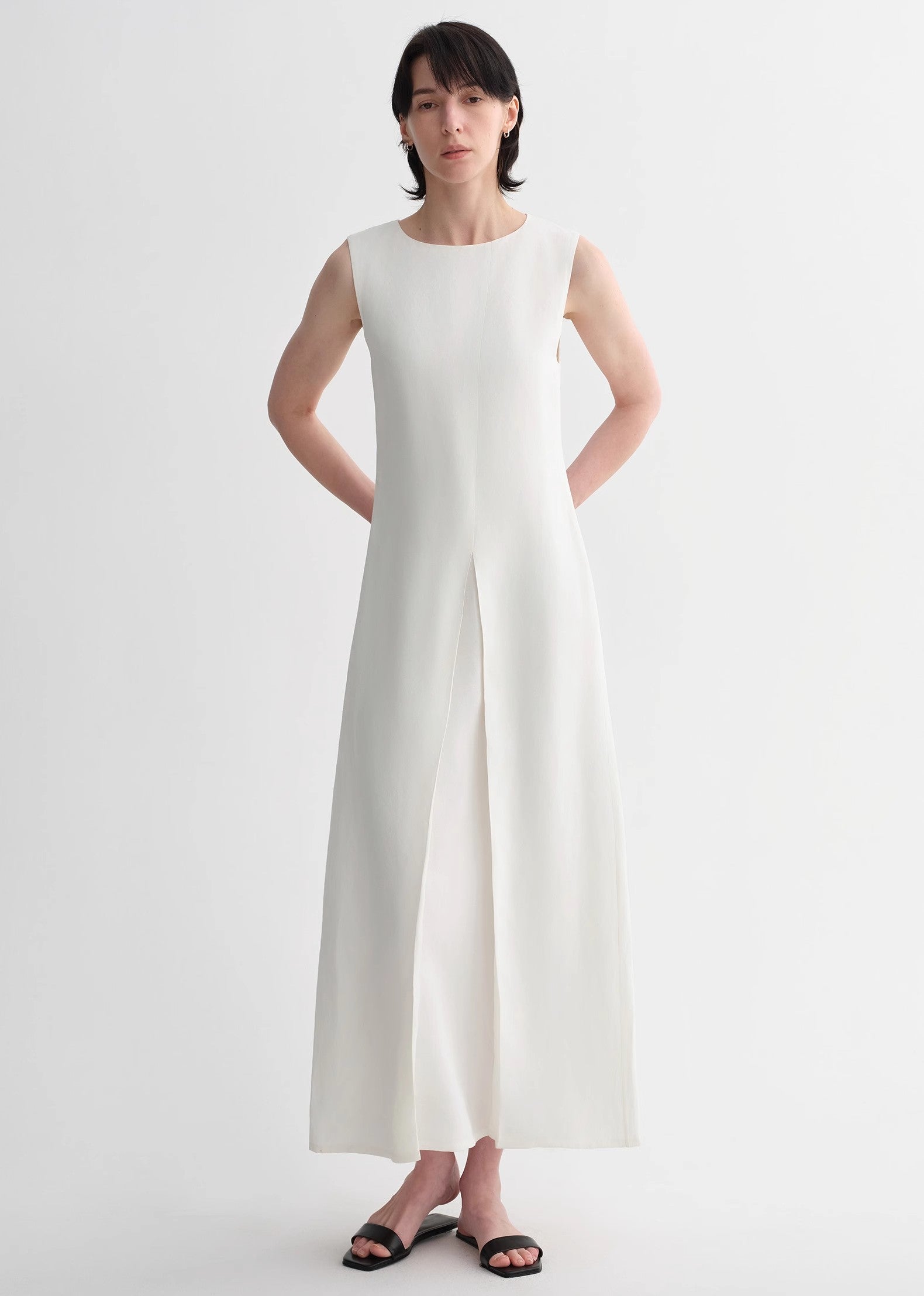Mulberry Silk Sleeveless Round Neck Oblique Pleated A-Line Dress