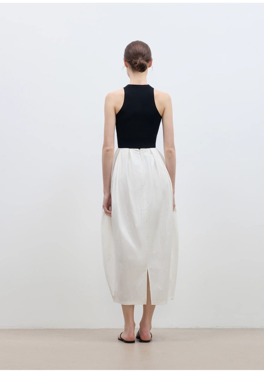 Flower Bud Skirt - High Waist Skirt (White/Khaki)
