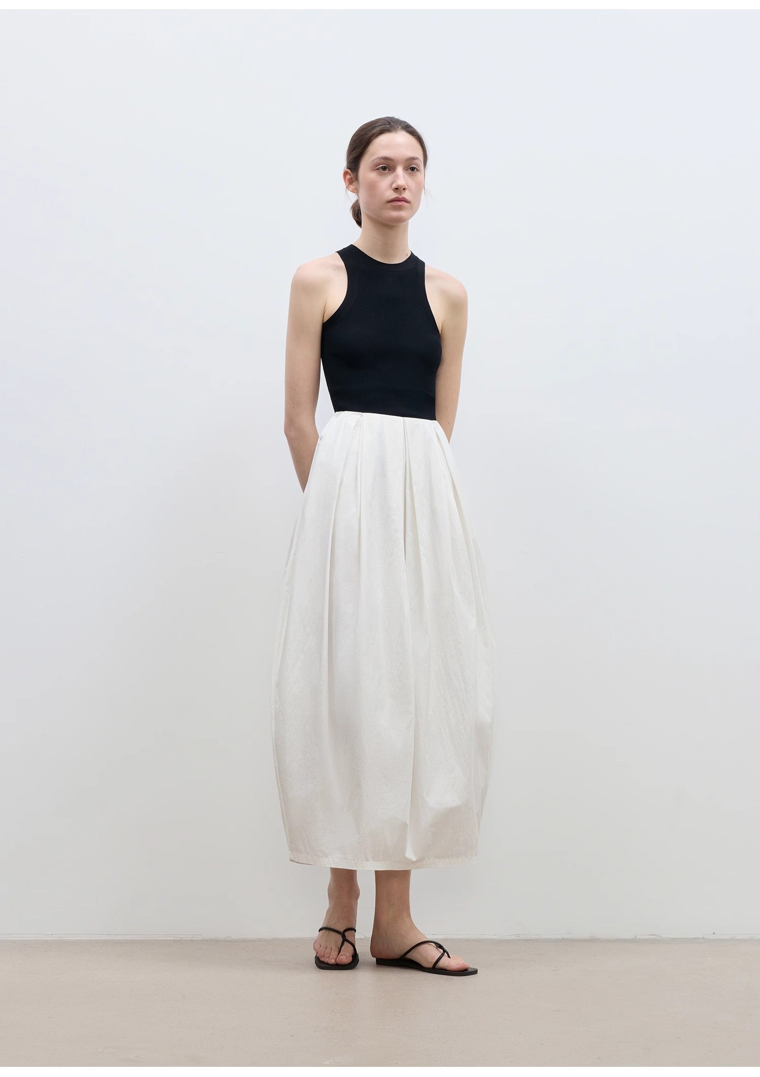 Flower Bud Skirt - High Waist Skirt (White/Khaki)