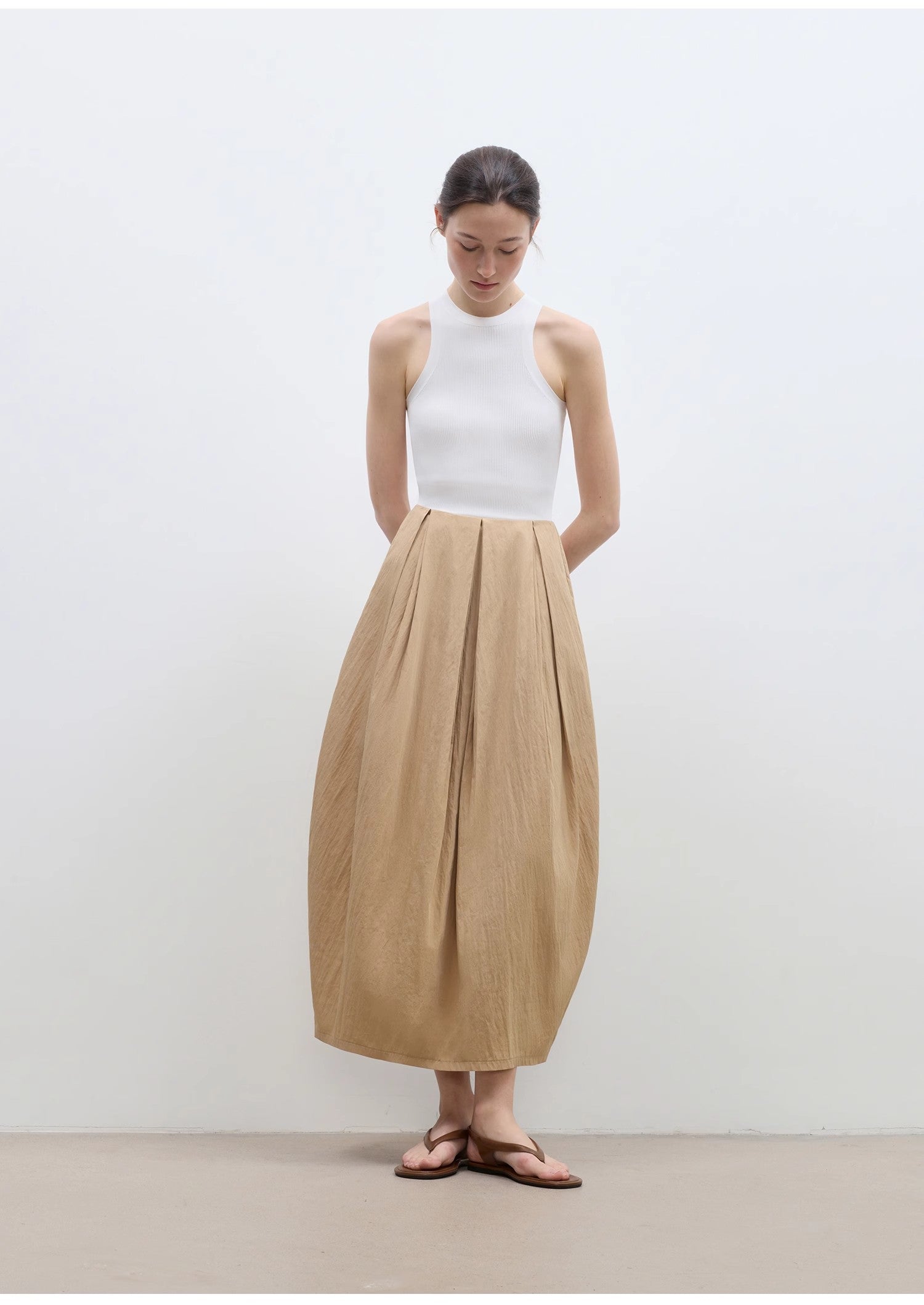 Flower Bud Skirt - High Waist Skirt (White/Khaki)